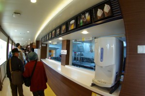 スナックコーナー(食堂)